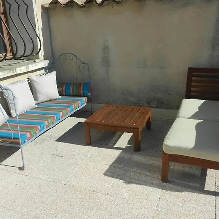 Avec Terrasse, Plein Sud, Luberon アパート Volx